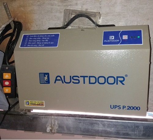 Lưu điện Ups P2000 Austdoor