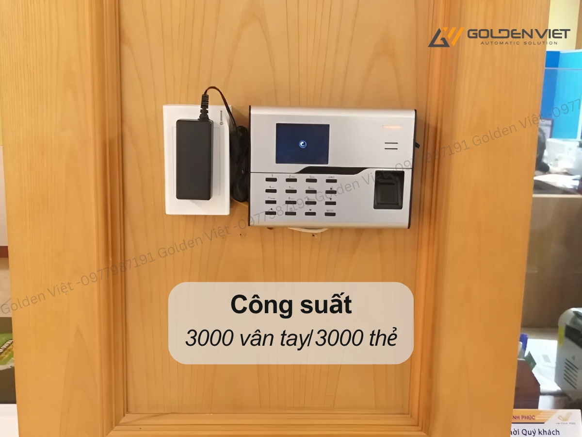 Máy chấm công vân tay Ronald Jack UA890 có công suất 3000 vân tay và 3000 thẻ