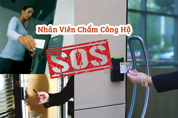 Nhân viên chấm công hộ nhau 